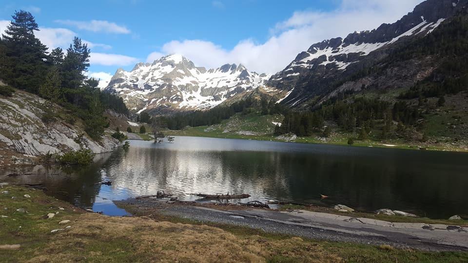 Bpirineos-Las Plazas เบนาสเก ภายนอก รูปภาพ